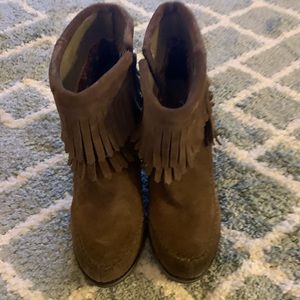 Heel boots
